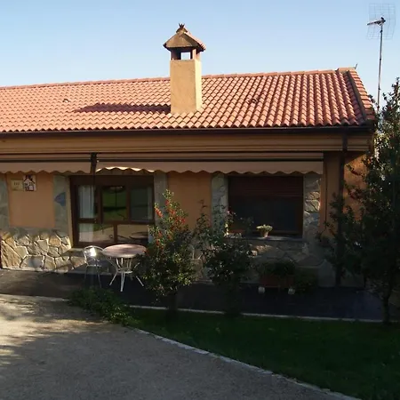 House With 3 Bedrooms In Sotoserrano, With Wonderful Mountain View, Enclosed ... *